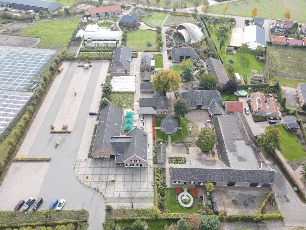 Luchtfoto Openluchtmuseum de Locht